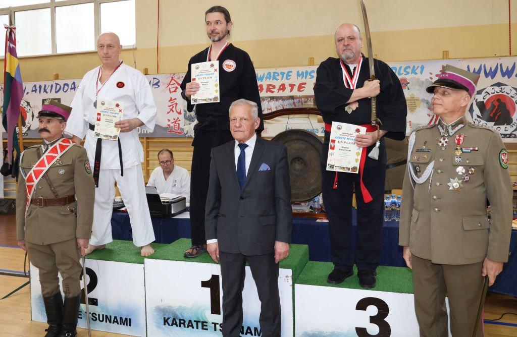Karate Tsunami